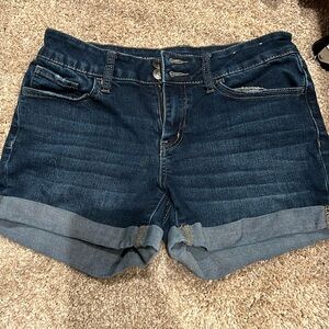 SO favorite MIDI shorts juniors size 9